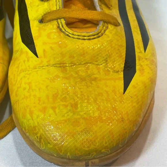 Adidas F5 indoor soccer shoes. Male size 6. Pre-owned. See photos for wear. - Picture 11 of 12